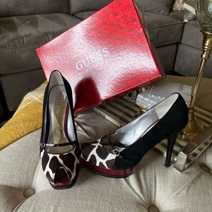 Guess by Marciano Showstopper!